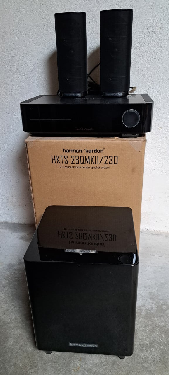 Harman Kardon audio set