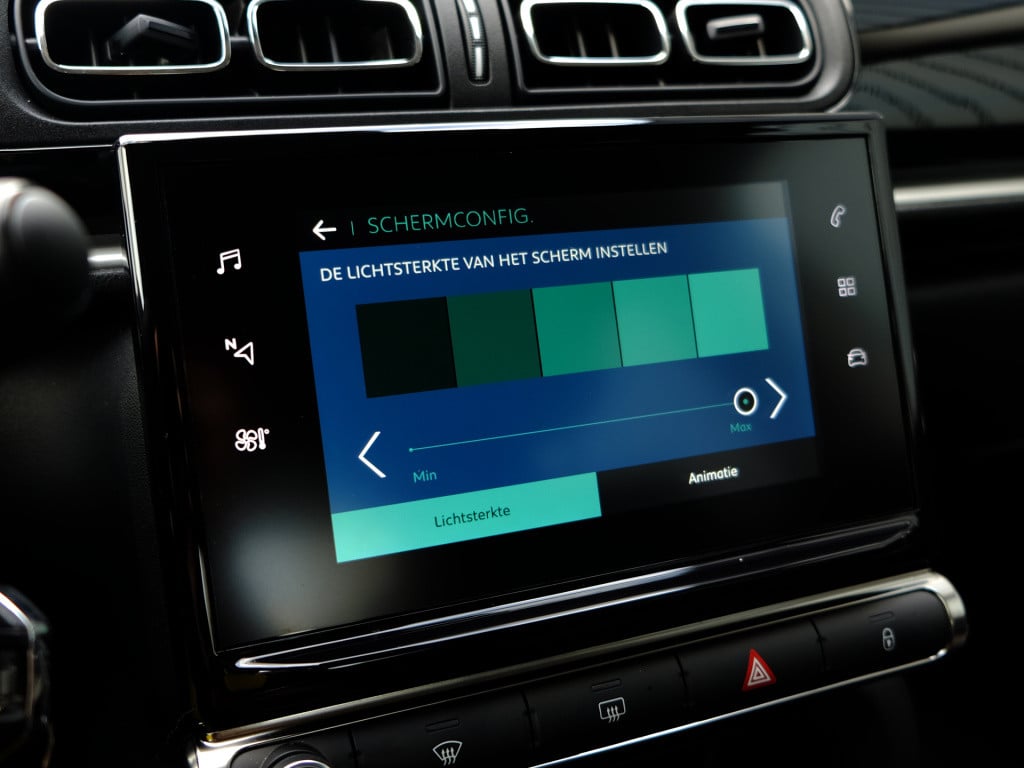 Citroen C3 1.2 puretech 83pk shine | stoelverwarming | park. sensoren | car