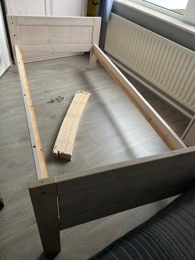 Whitewash bed