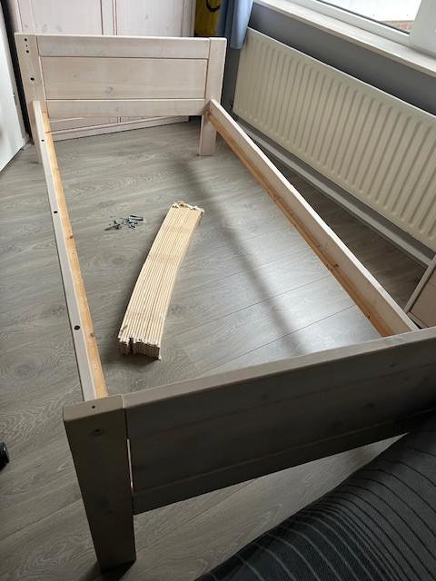 Whitewash bed