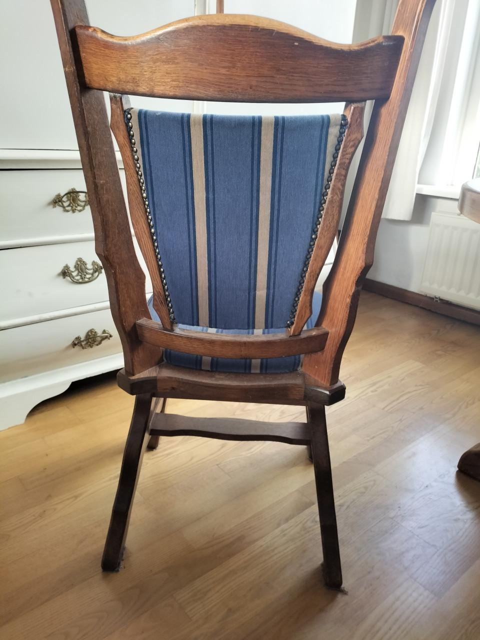 Eikenhouten Eet tafel met 4 stoelen