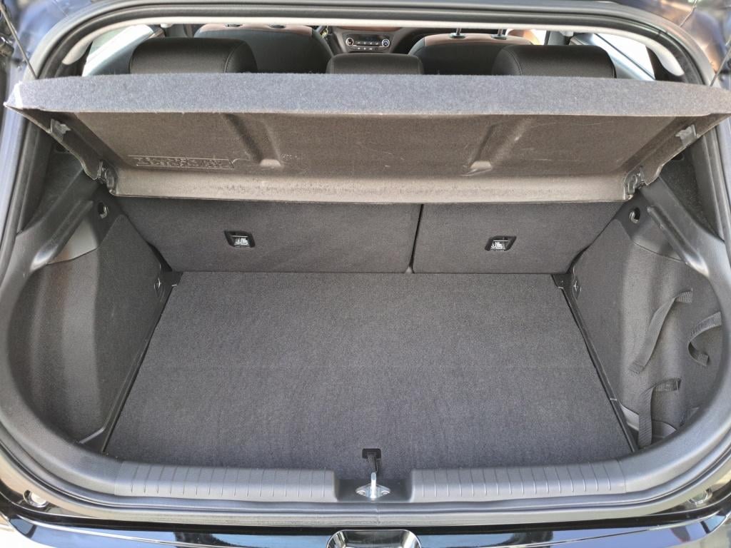 Hyundai I 20 1.0 t-gdi comfort | navi | lm velgen | all season banden | ach