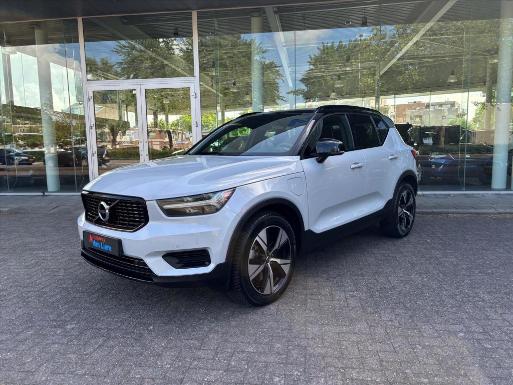 Volvo XC40 1.5 t4 recharge r-design| panoramadak|half leder|el. stoelen| ph