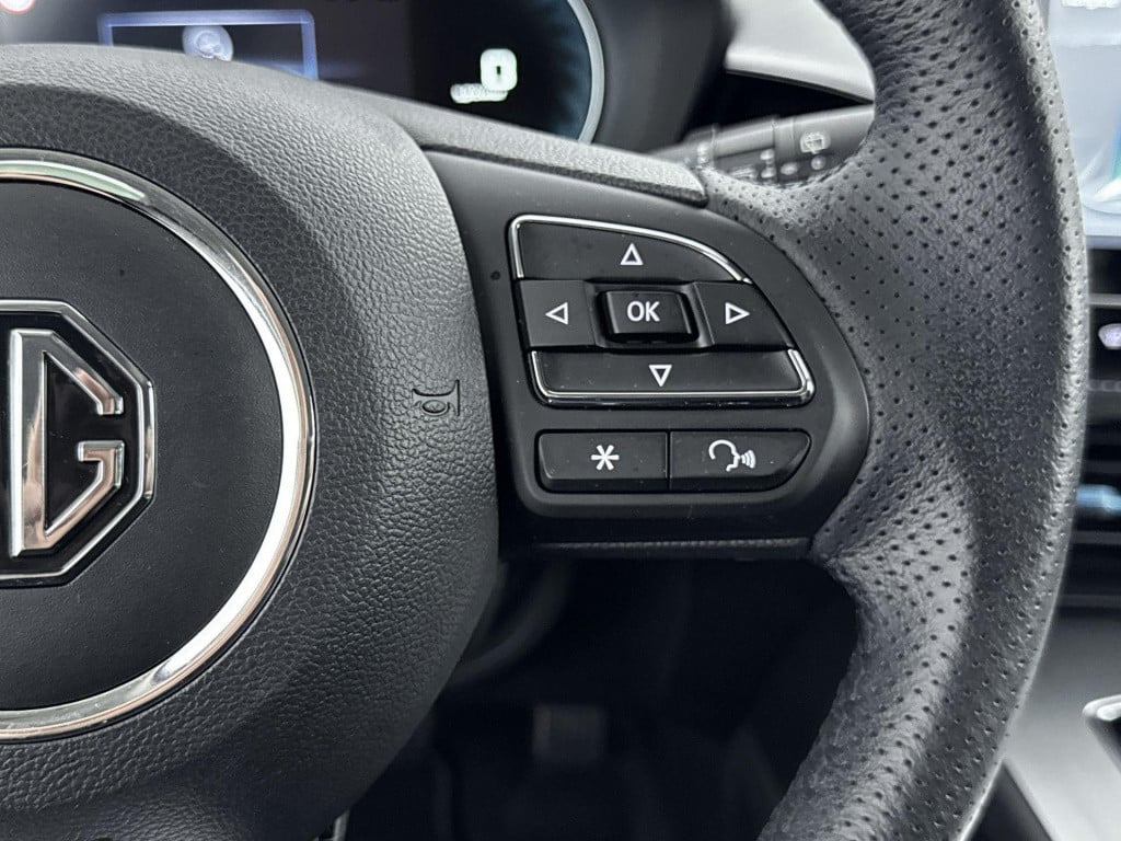 MG Mg5 electric luxury long range 61 kwh mg 5 long range luxury 61 kwh  | l