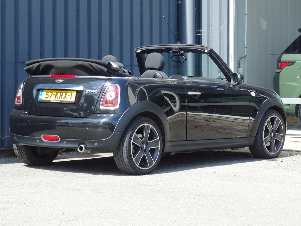 Mini Cooper Cabrio mini 1.6 pepper | airco | cruise | stoelverwarming | 17"