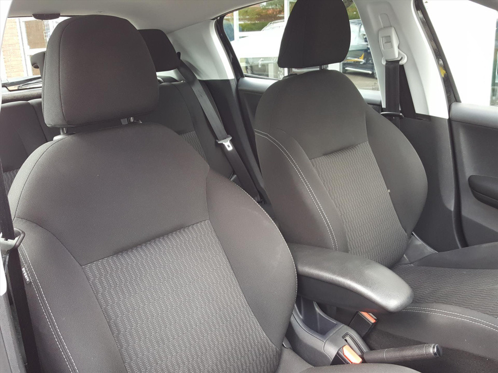 Peugeot 208 1.2 puretech 82pk active navigatie | apple carplay & android | 