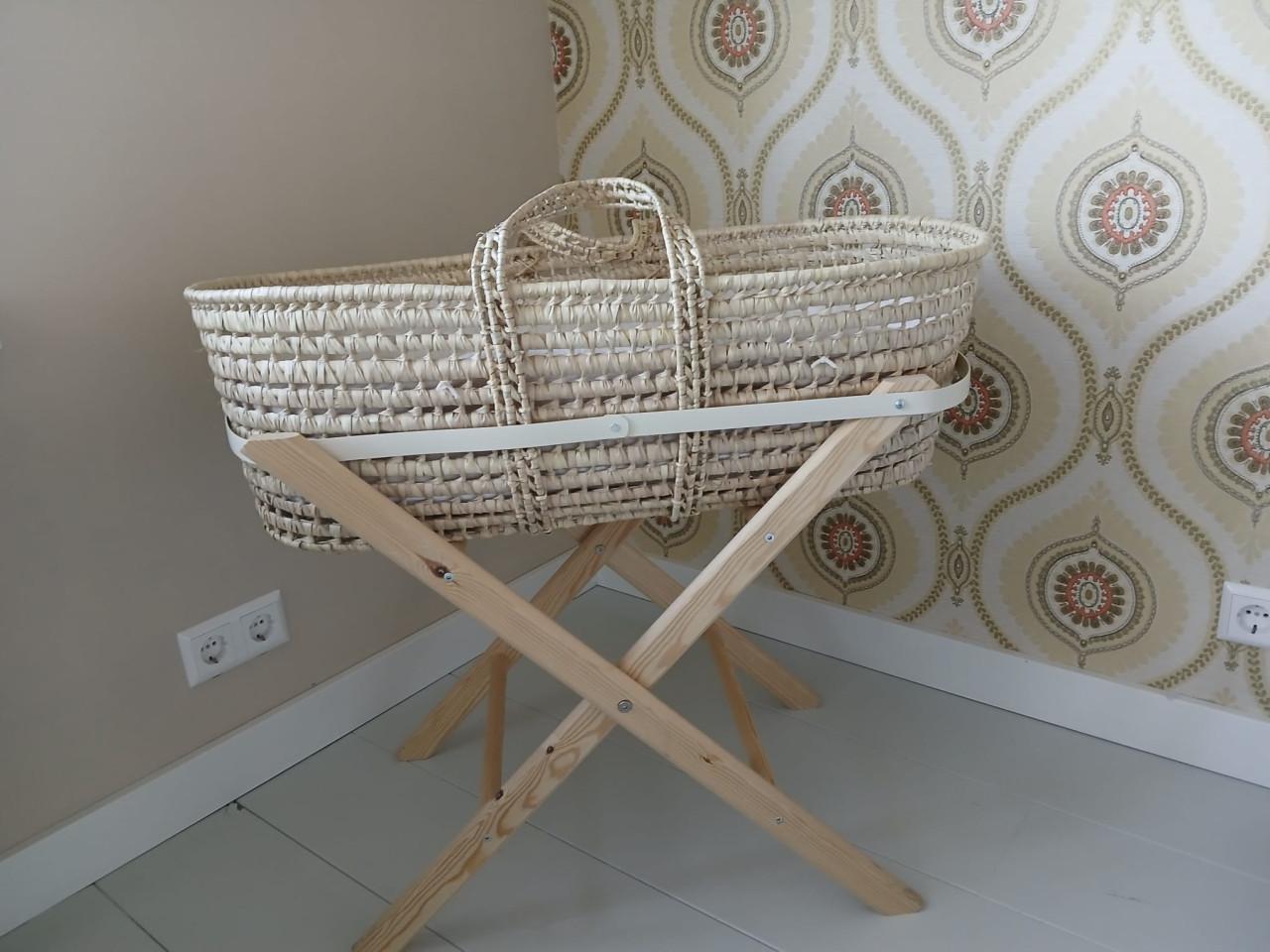 Mozesmandje met standaard wieg