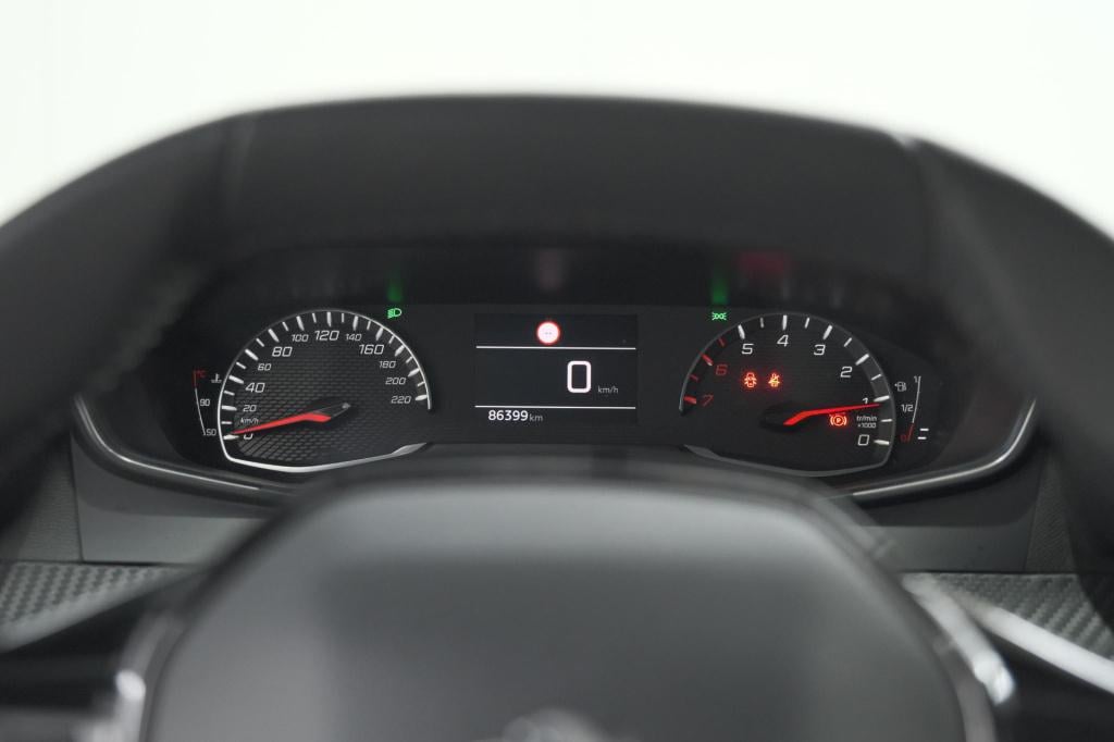 Peugeot 208 puretech 100 allure | navigatie | parkeersensoren | apple carpl