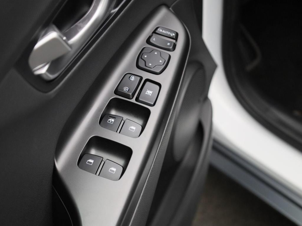 Hyundai Kona 1.6 gdi hybrid 6-dct sky bluelink | automaat | apple carplay /