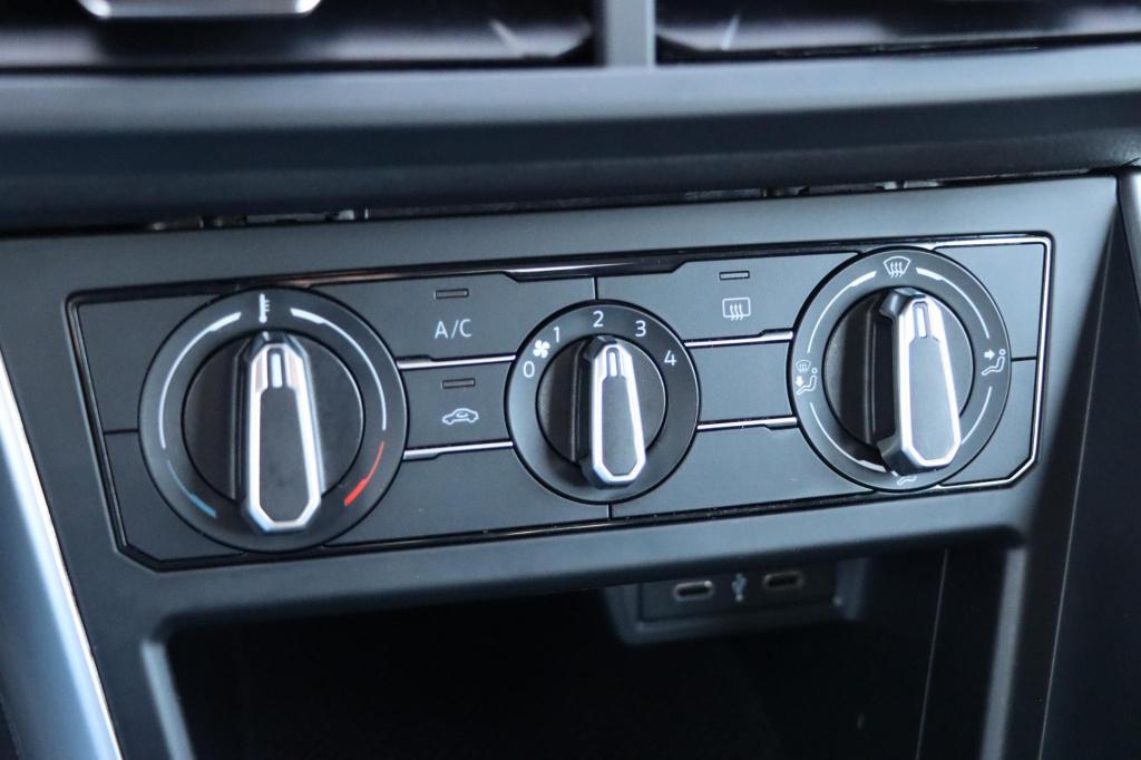 Volkswagen Polo 1.0 tsi life | carplay | sensoren | adaptive