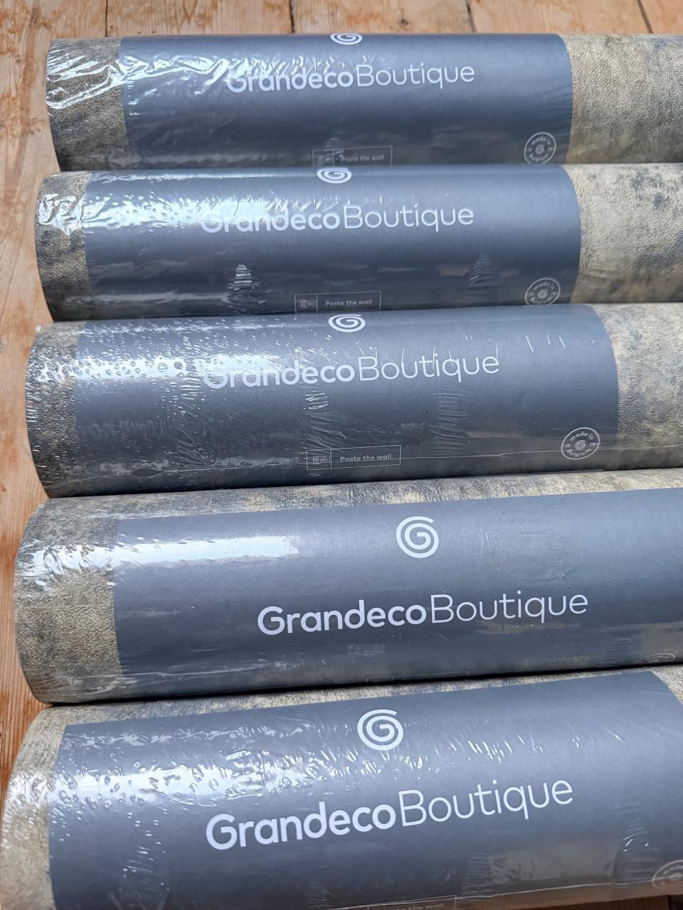 5 rollen chique behang in folie te koop.