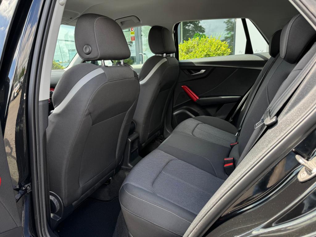 Audi Q2 1.4 tfsi sport * sportstoelen * clima * pdc 2x