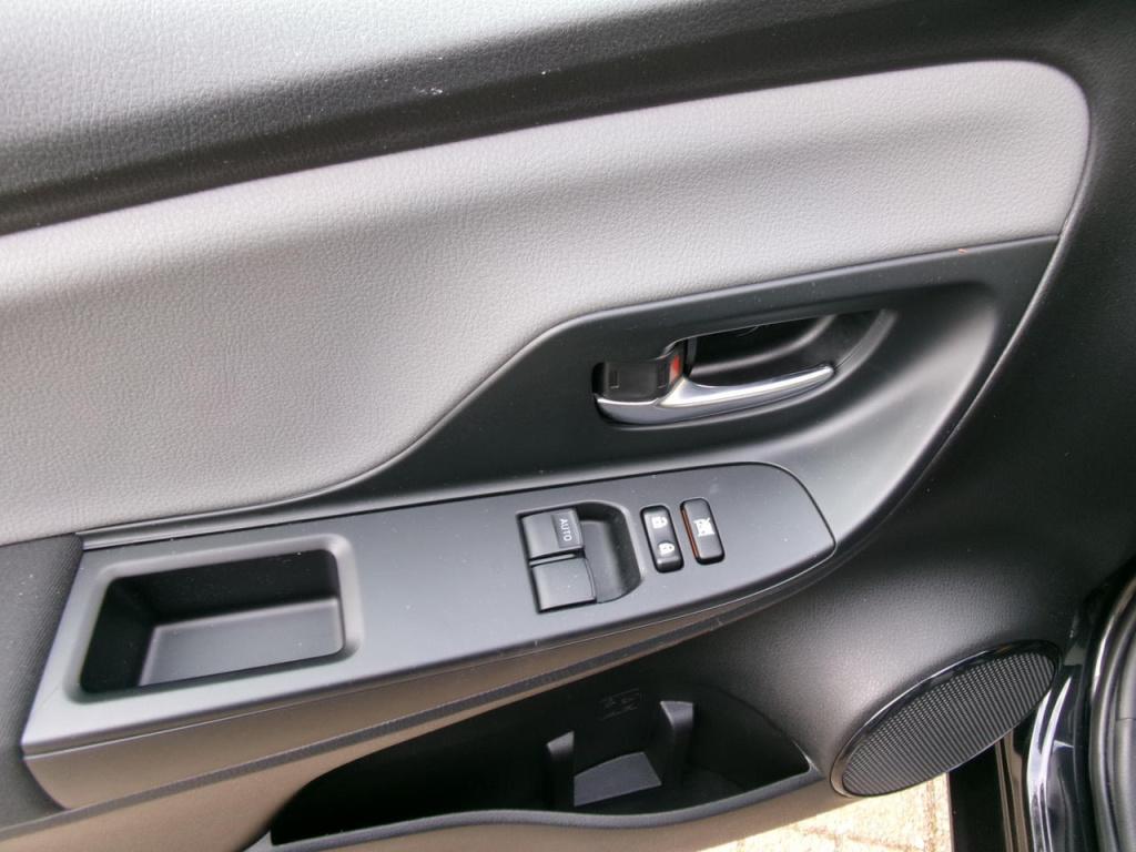 Toyota Yaris 1.5 hybrid clima, camera, multimedia, bluet.