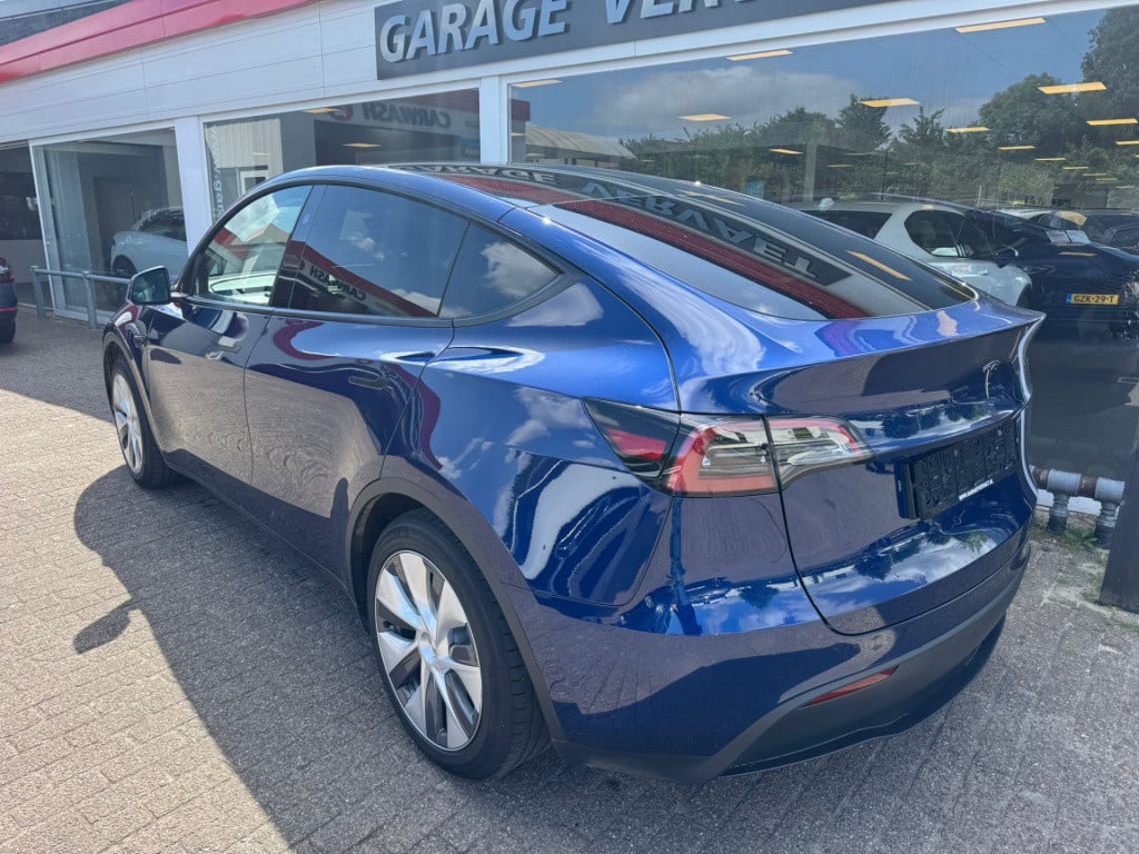 Tesla Model Y rwd 58 kwh