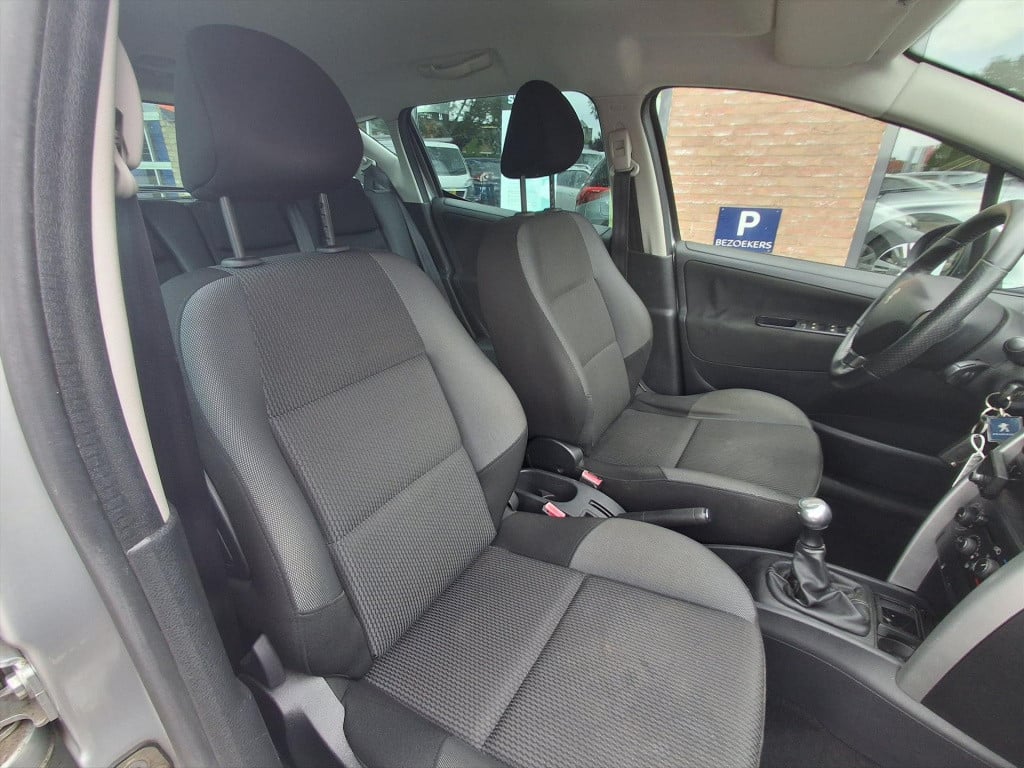 Peugeot 207 sportium 1.6 vti 120pk trekhaak | cruise control | airco | blue