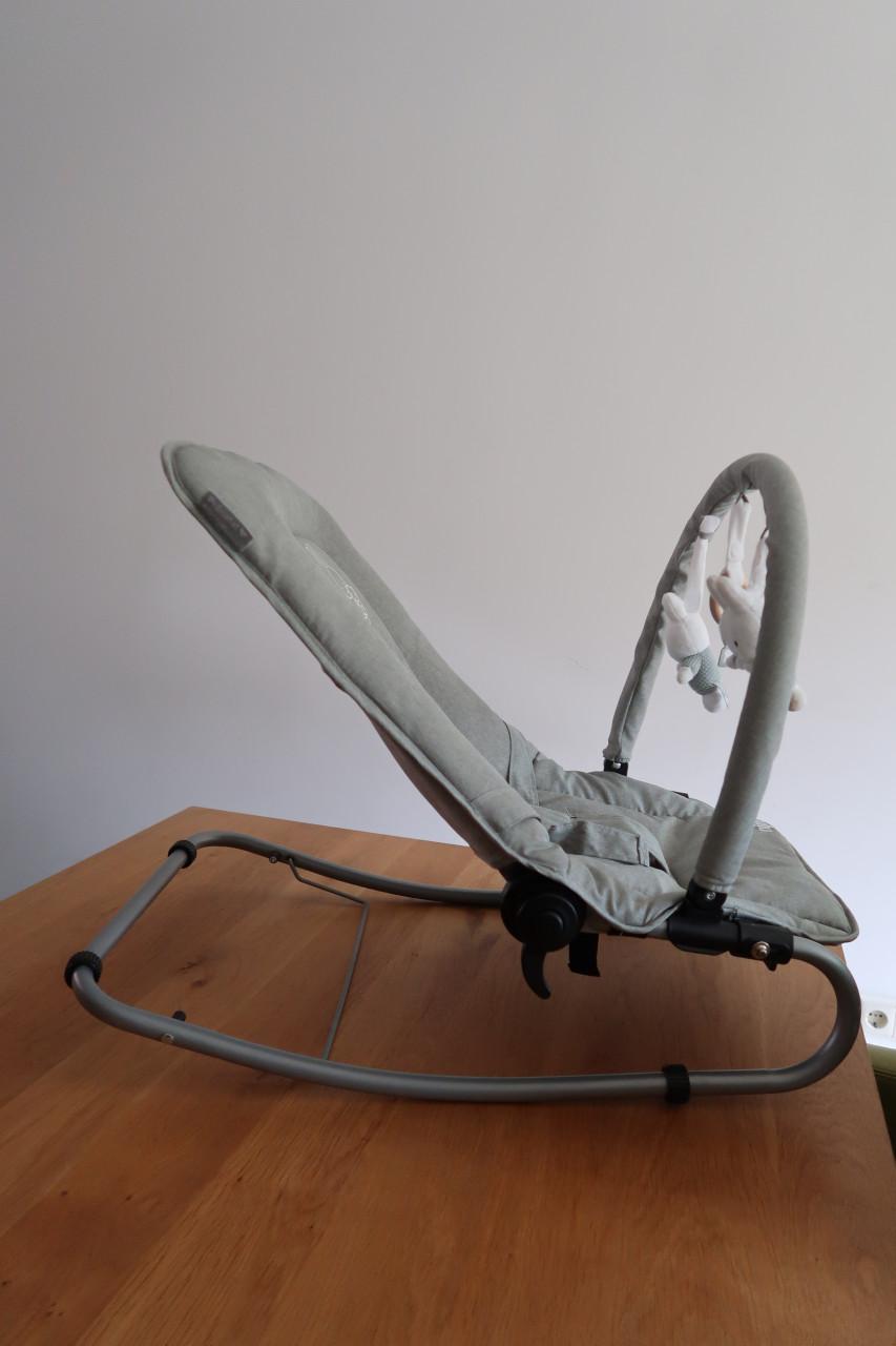 Prénatal olijfgroen Nijntje wipstoel ( van 0 tot 9 mnd./9 kg) z.g.a.n.