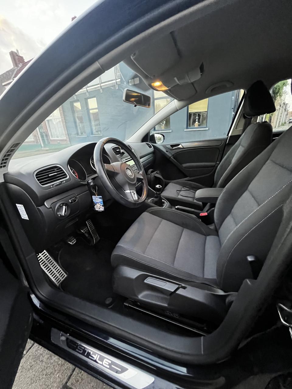 Volkswagen Golf in nette staat