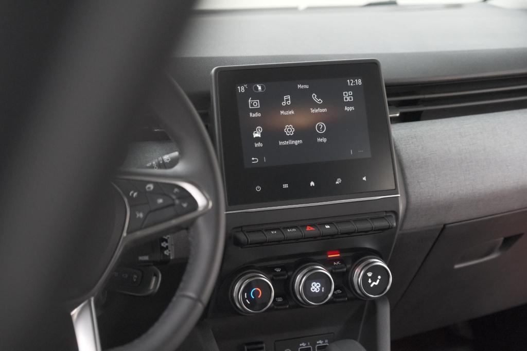 Renault Clio 1.6 e-tech full hybrid 145 evolution holland edition | apple c