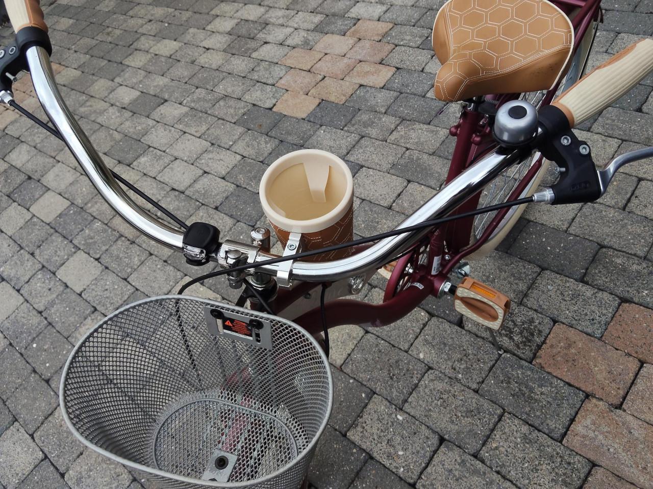 Te koop z.g.a.n. 26 inch meisjes/dames fiets