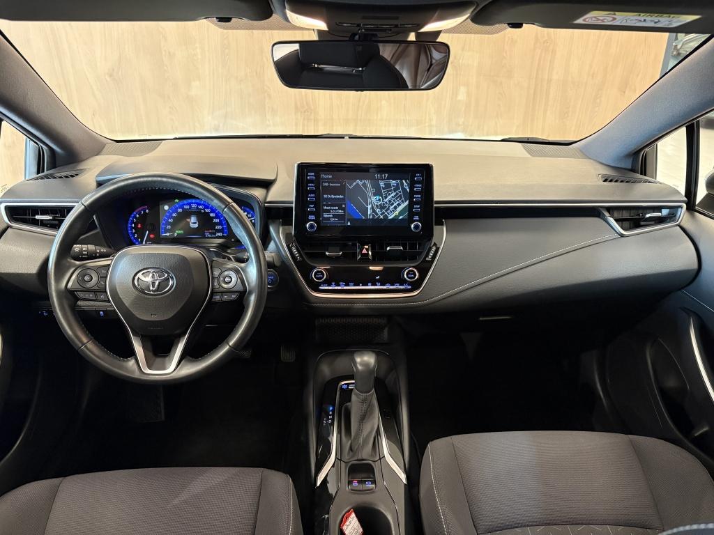 Toyota Corolla Touring Sports 2.0 hybrid first ed.