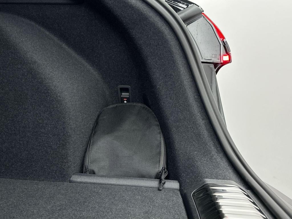 Audi Q3 s edition e-hybrid 272 pk trekhaak l leer l tech+