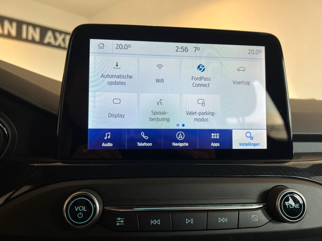 Ford Focus wagon 1.0 ecoboost hybrid st line business