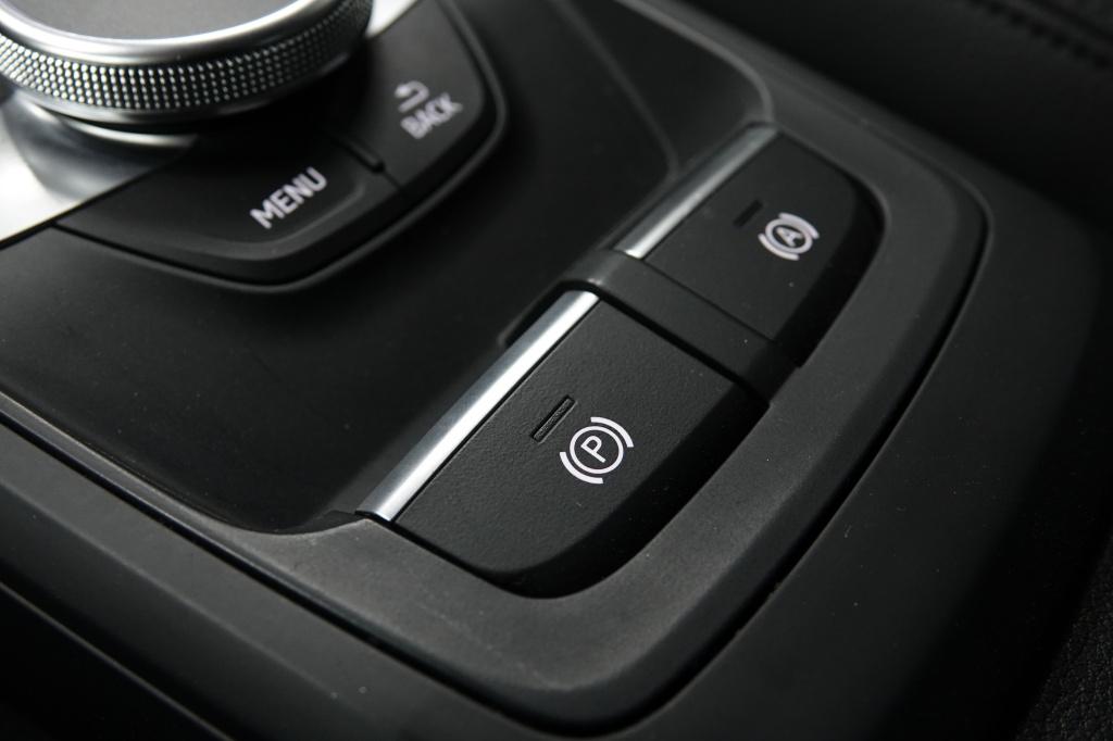 Audi Q2 35 tfsi s edition | keyless | acc | camera |