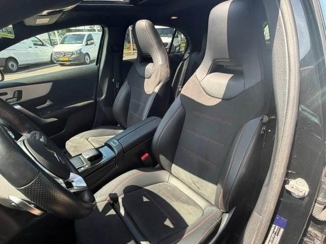 Mercedes-Benz A-Klasse 180 business solution amg l panoramadak l sfeerverli