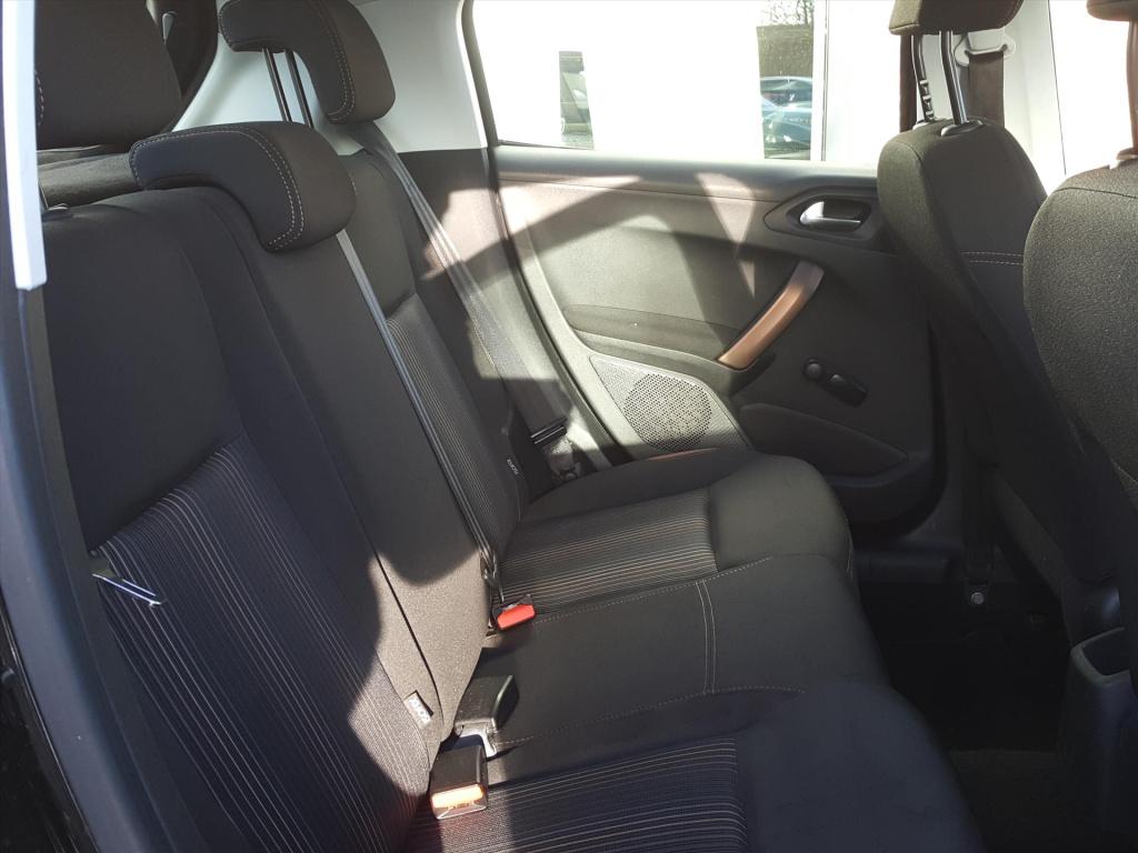 Peugeot 208 1.2 vti 82pk 5d urban soul navigatie | cruise control | airco |