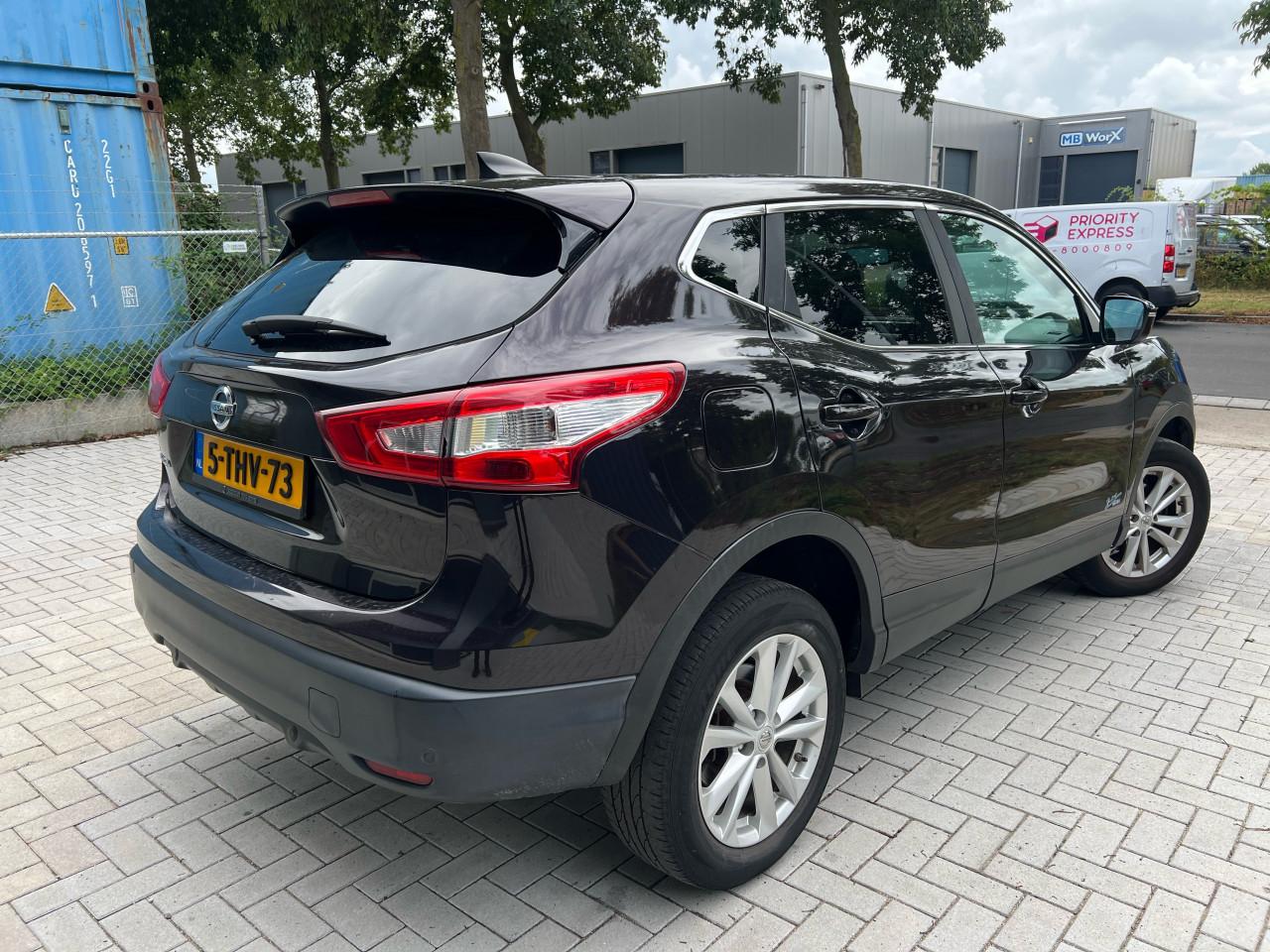 Nissan Qashqai 1.2Connect Edition Camera/pano