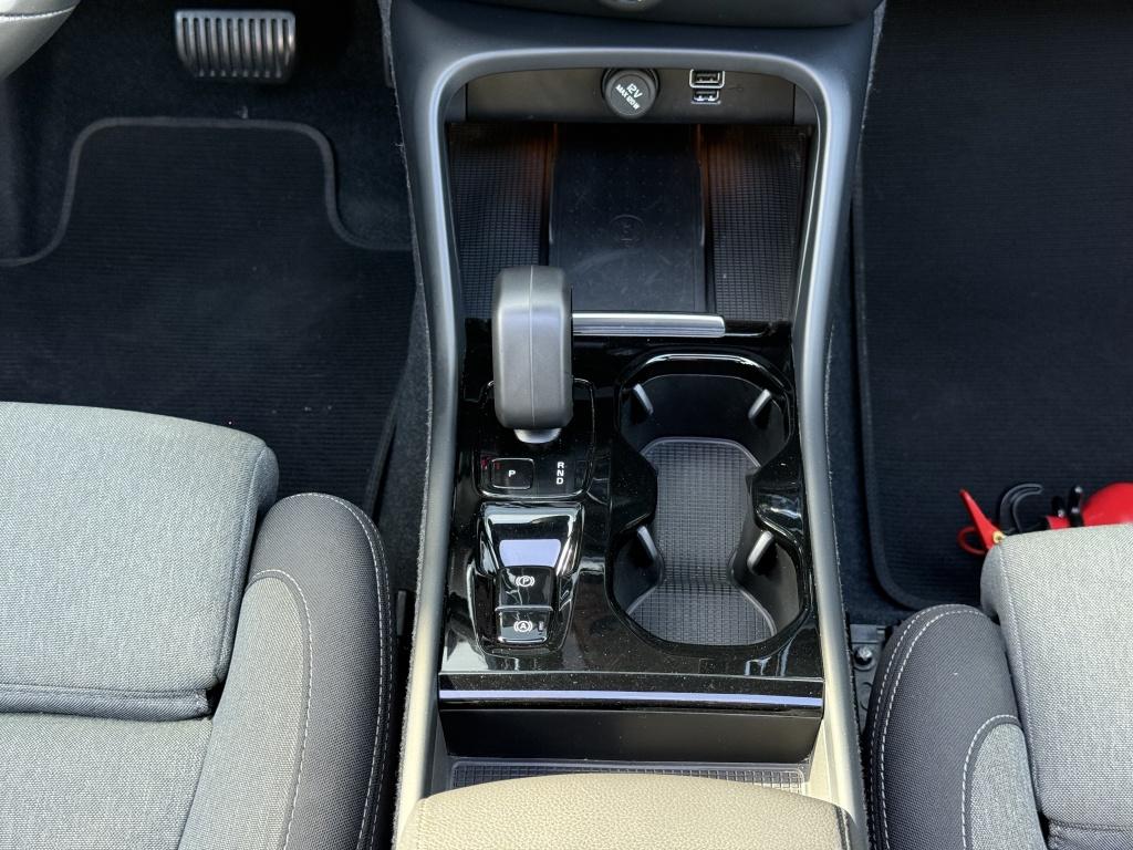 Volvo XC40 t4 211pk recharge plus dark| panodak| camera| h&k sound| elek.