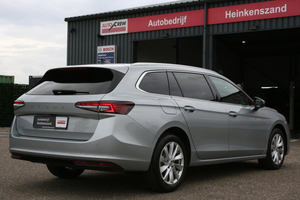 Skoda Superb combi 1.5 tsi mhev first edition