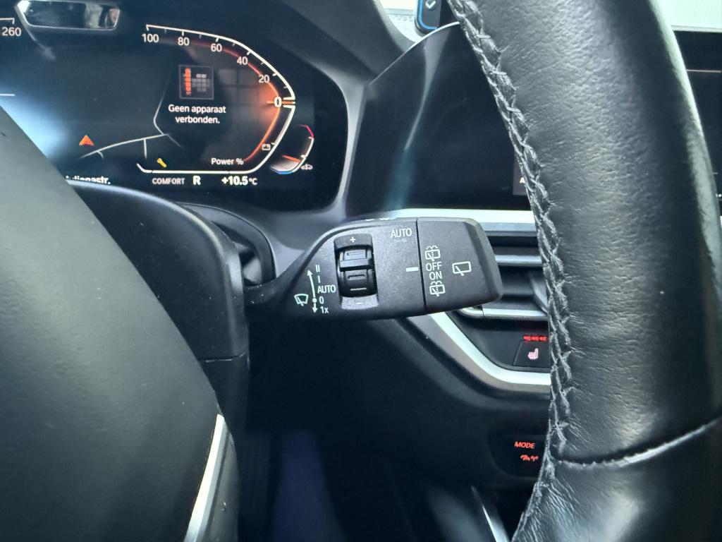 BMW 3-serie touring 330i automaat x-drive high executive