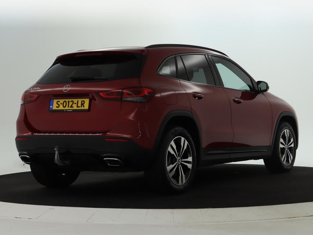 Mercedes-Benz Gla-klasse 250e business solution luxury line apple carplay |