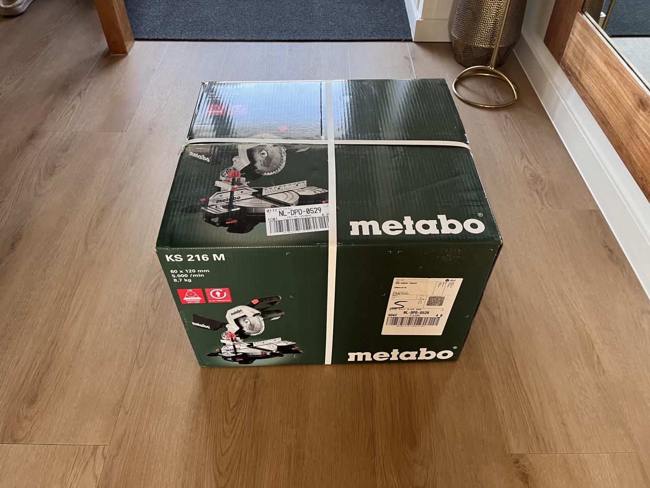 Afkortzaag METABO KS 216 M (Als nieuw) 1 week oud. Met bon en garantie.