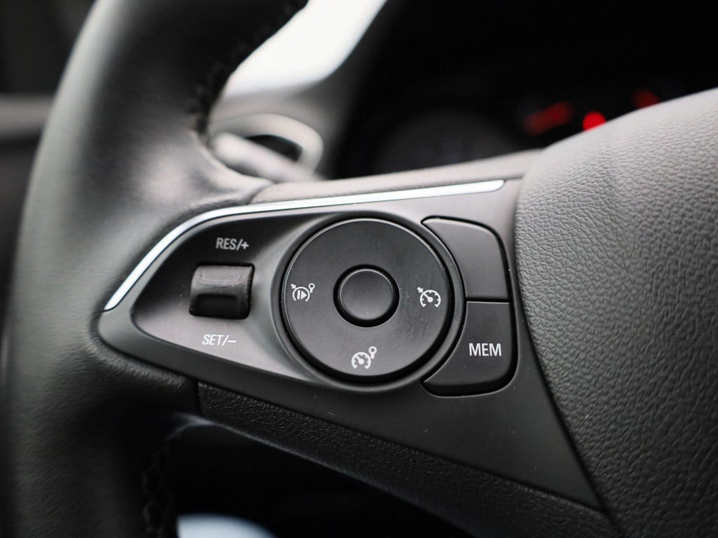 Opel Grandland X 1.2 turbo business edition | lmv | navigatie | trekhaak | 