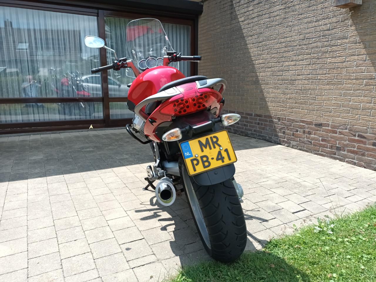 Moto Guzzi Breva 850