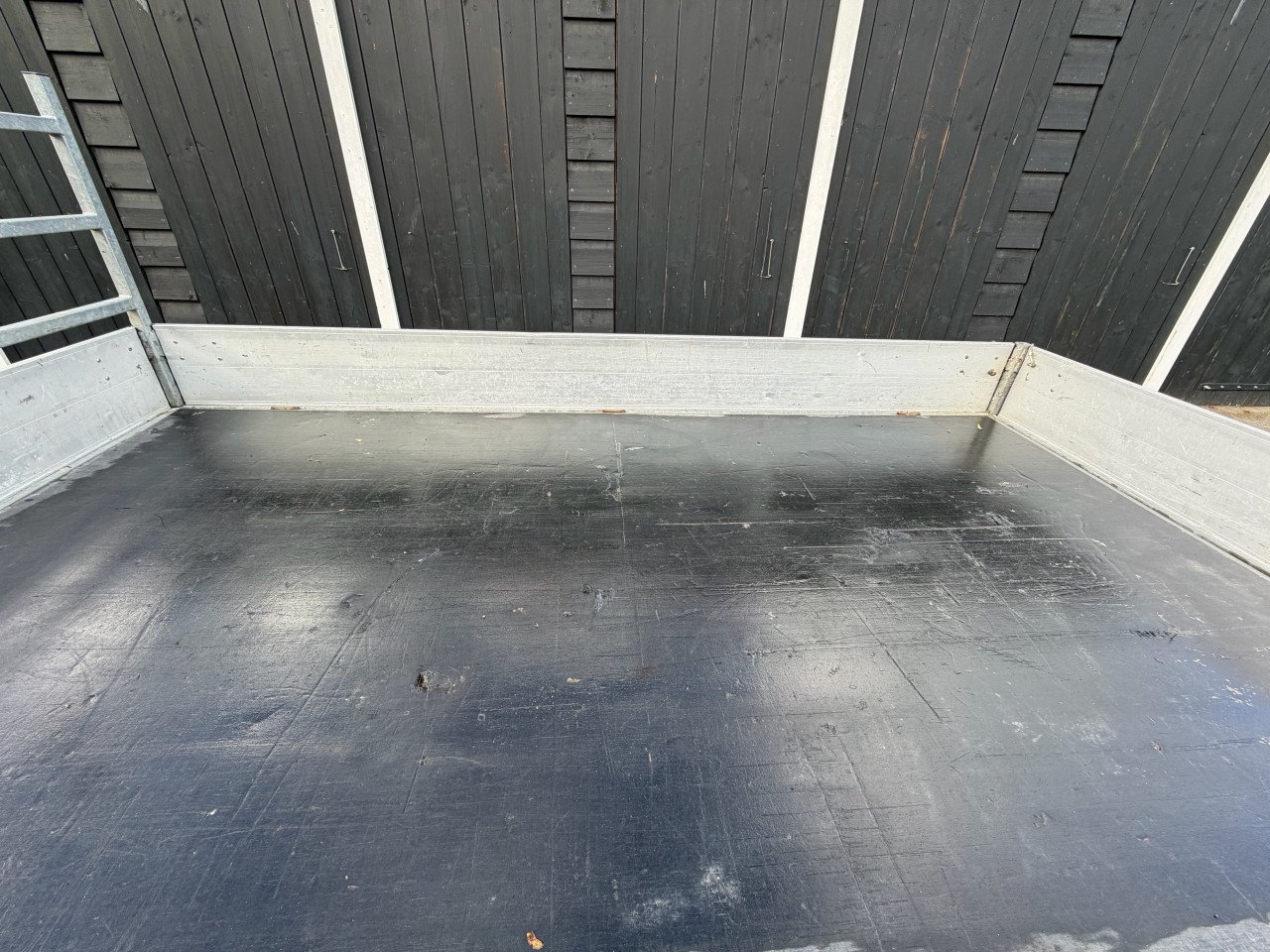 Nette Hapert Cobalt 335 x 180 - 3500 KG - composiet vloer