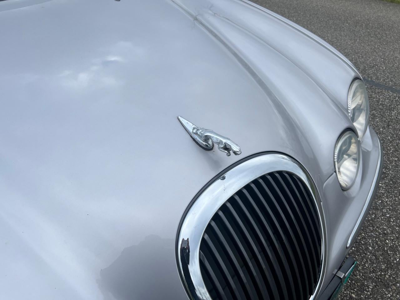 Unieke Jaguar S Type uit 2000 met slechts 131.000 km aantoonbaar!!