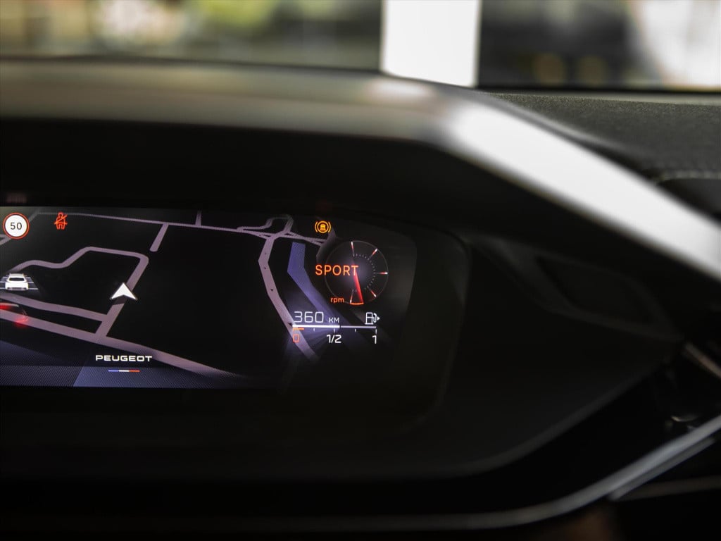 Peugeot 308 1.2 puretech 130pk gt automaat | panoramadak | acc | camera 360