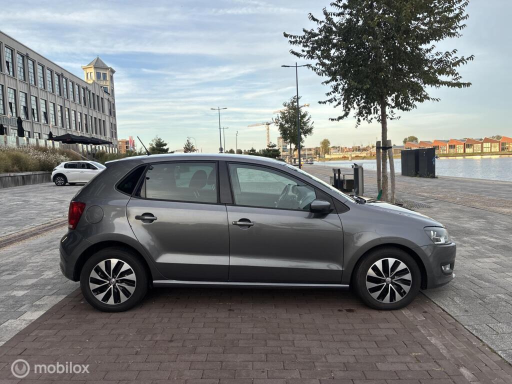 Volkswagen Polo 1.4 16V Highline Airco Automaat km146.061 Nap 5Deurs BJ2010