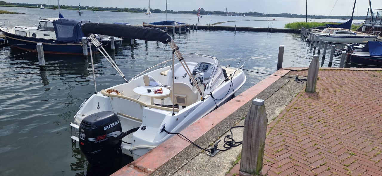 Beneteau Flyer 550 Sundeck