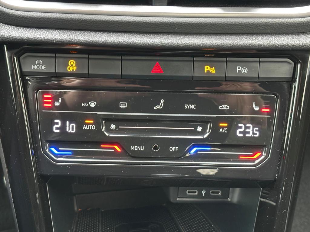 Volkswagen T-roc 1.0 tsi 110pk r-line| ergo active stoel| navi|camera| rijk