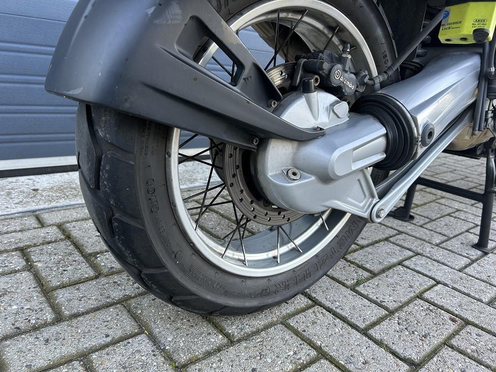 BMW R850GS uit 1999 met slechts 61dkm, kofferset, rijklaar €3250,-