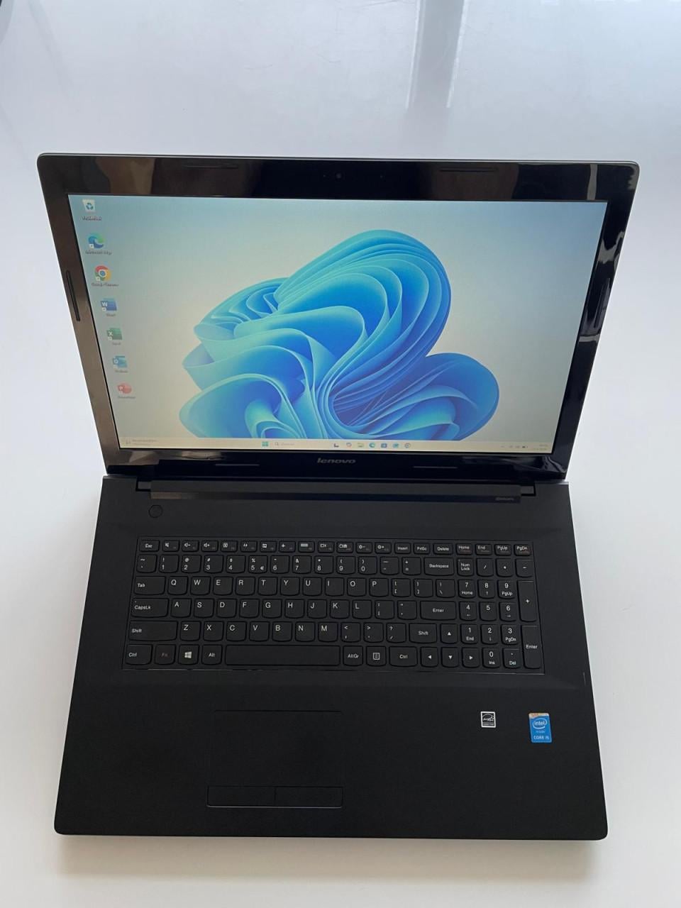 17 inch lenovo laptop | met Windows 11 i5 SSD en Office pakket