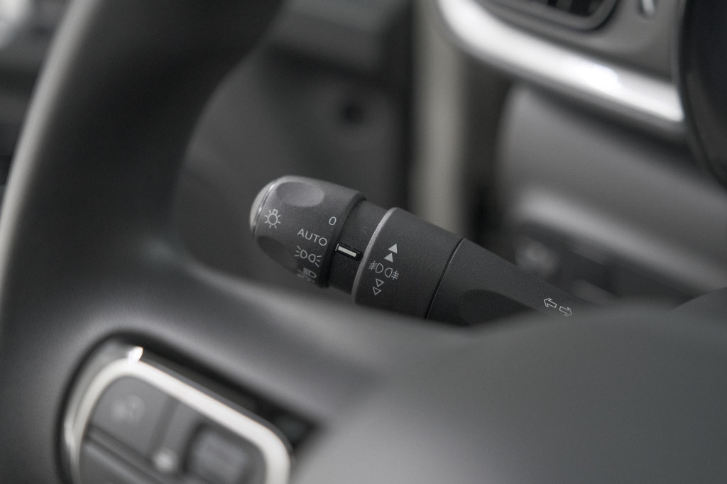 Citroen C3 puretech 82 feel edition | allseason banden | climate control | 