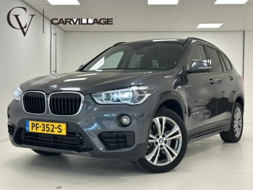BMW X1 sdrive20i sport line | trekhaak | head-up-display | stoelverwarming 