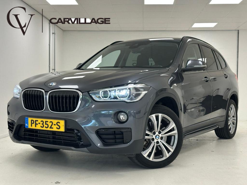 BMW X1 sdrive20i sport line | trekhaak | head-up-display | stoelverwarming 