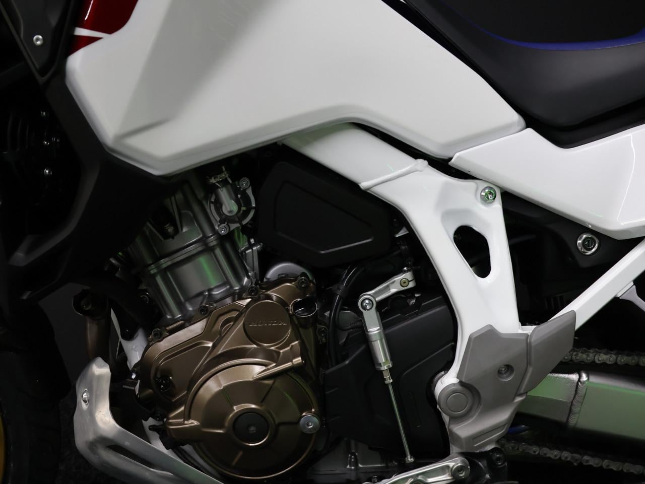 CRF 1100 L AFRICA TWIN ADVENTURE SPORTS