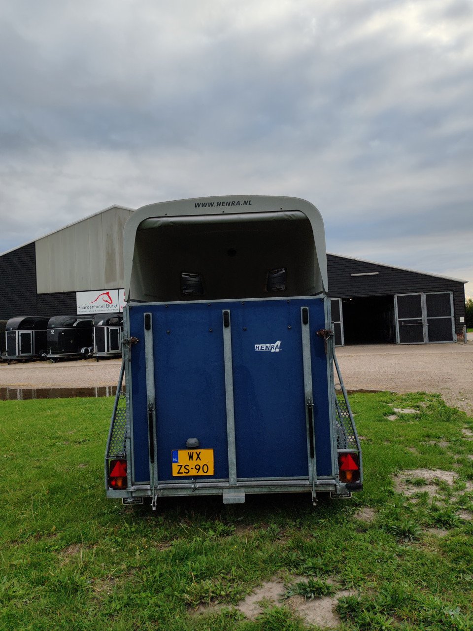 Zeer degelijke 2 paards trailer Henra buffalo
